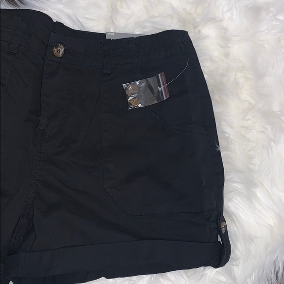 *BRAND NEW* Black casual shorts! - Picture 3 of 7